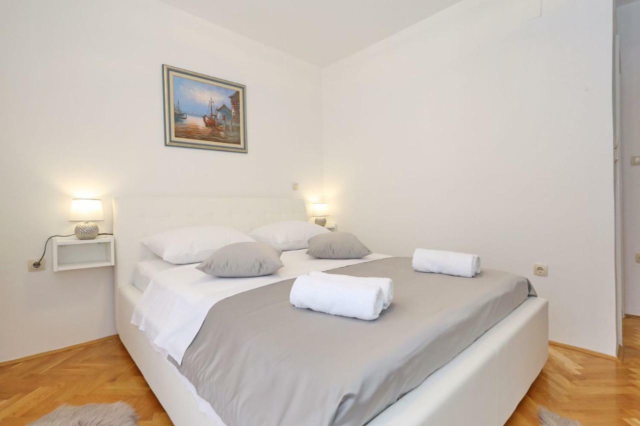 زادار Neva Modern Apartment المظهر الخارجي الصورة