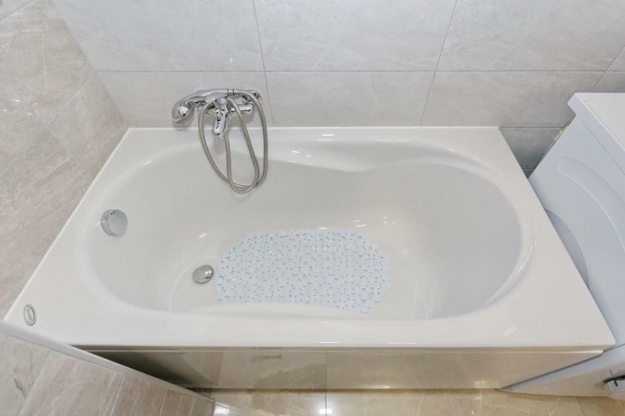 زادار Neva Modern Apartment المظهر الخارجي الصورة