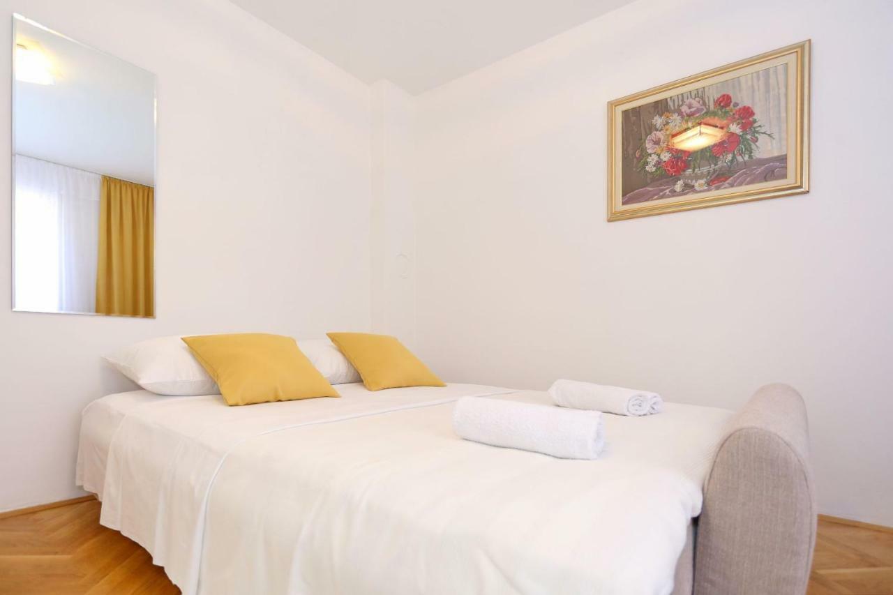 زادار Neva Modern Apartment المظهر الخارجي الصورة