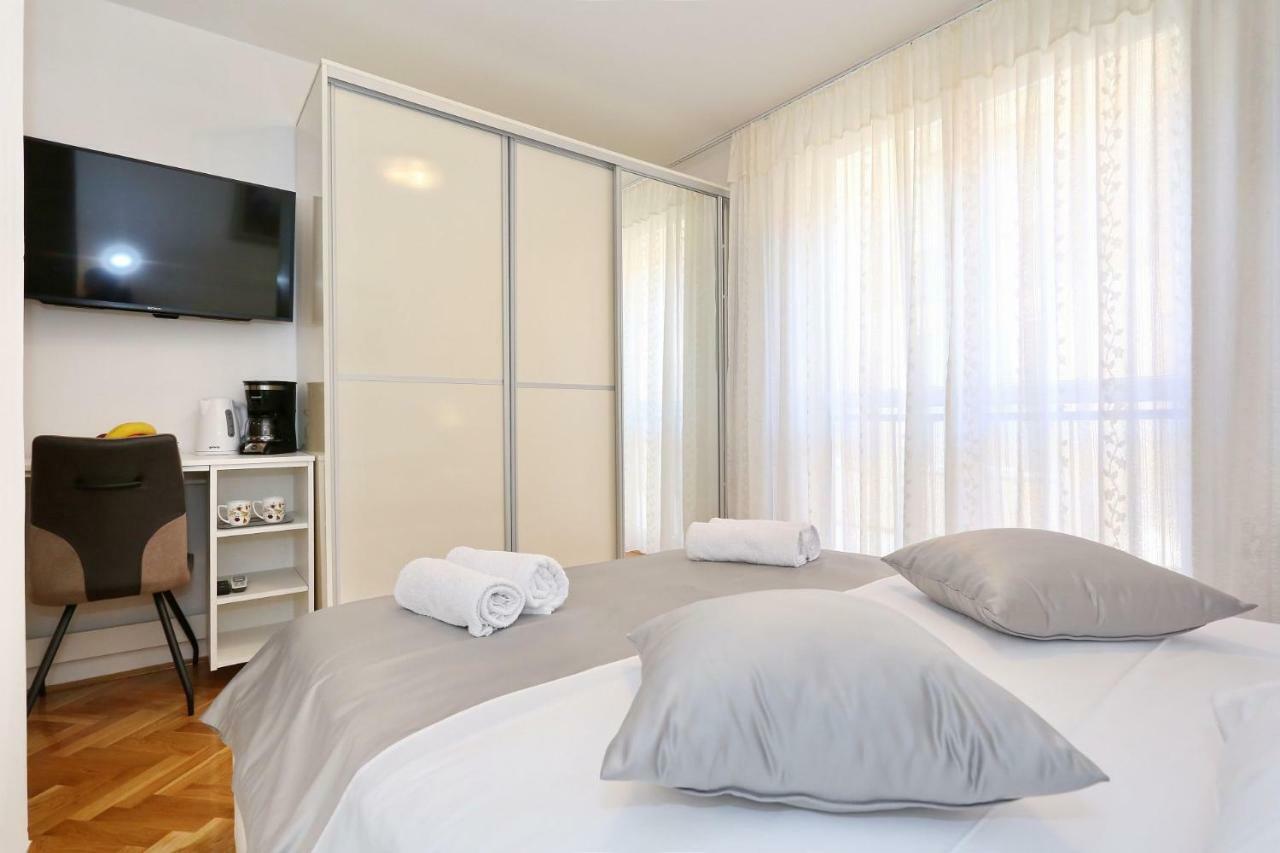 زادار Neva Modern Apartment المظهر الخارجي الصورة