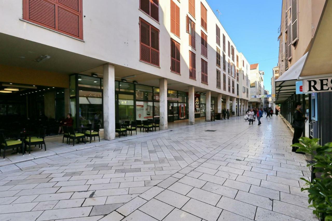 زادار Neva Modern Apartment المظهر الخارجي الصورة