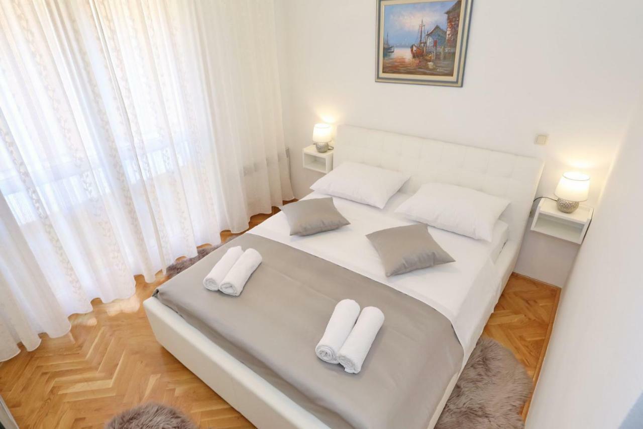 زادار Neva Modern Apartment المظهر الخارجي الصورة