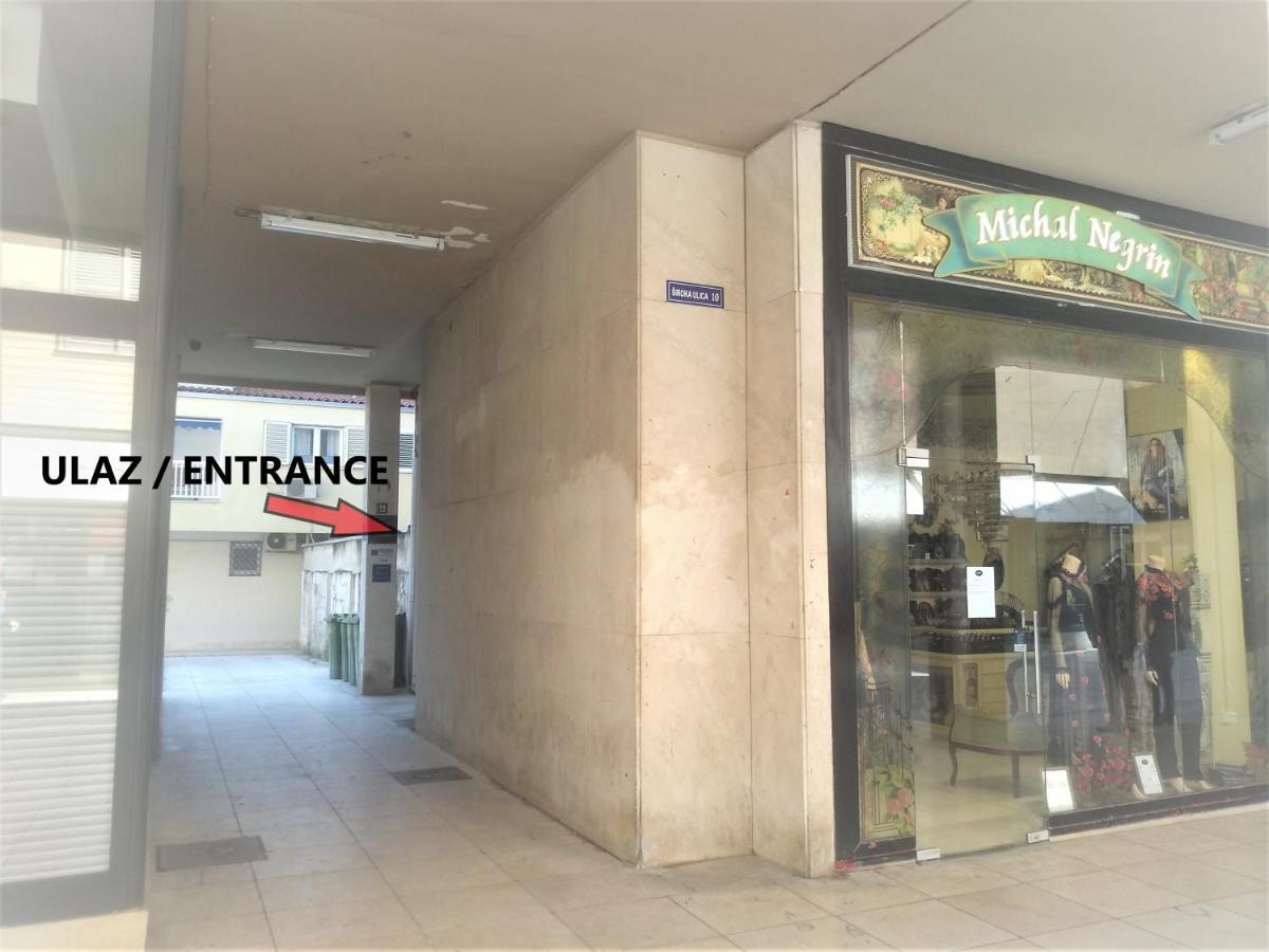 زادار Neva Modern Apartment المظهر الخارجي الصورة